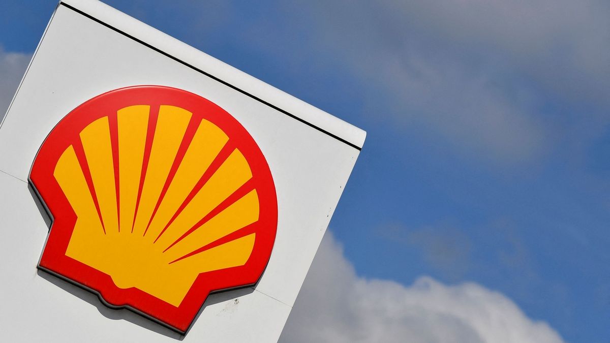 Britská Shell se dani z mimořádných zisků vyhýbá. Zcela legálně